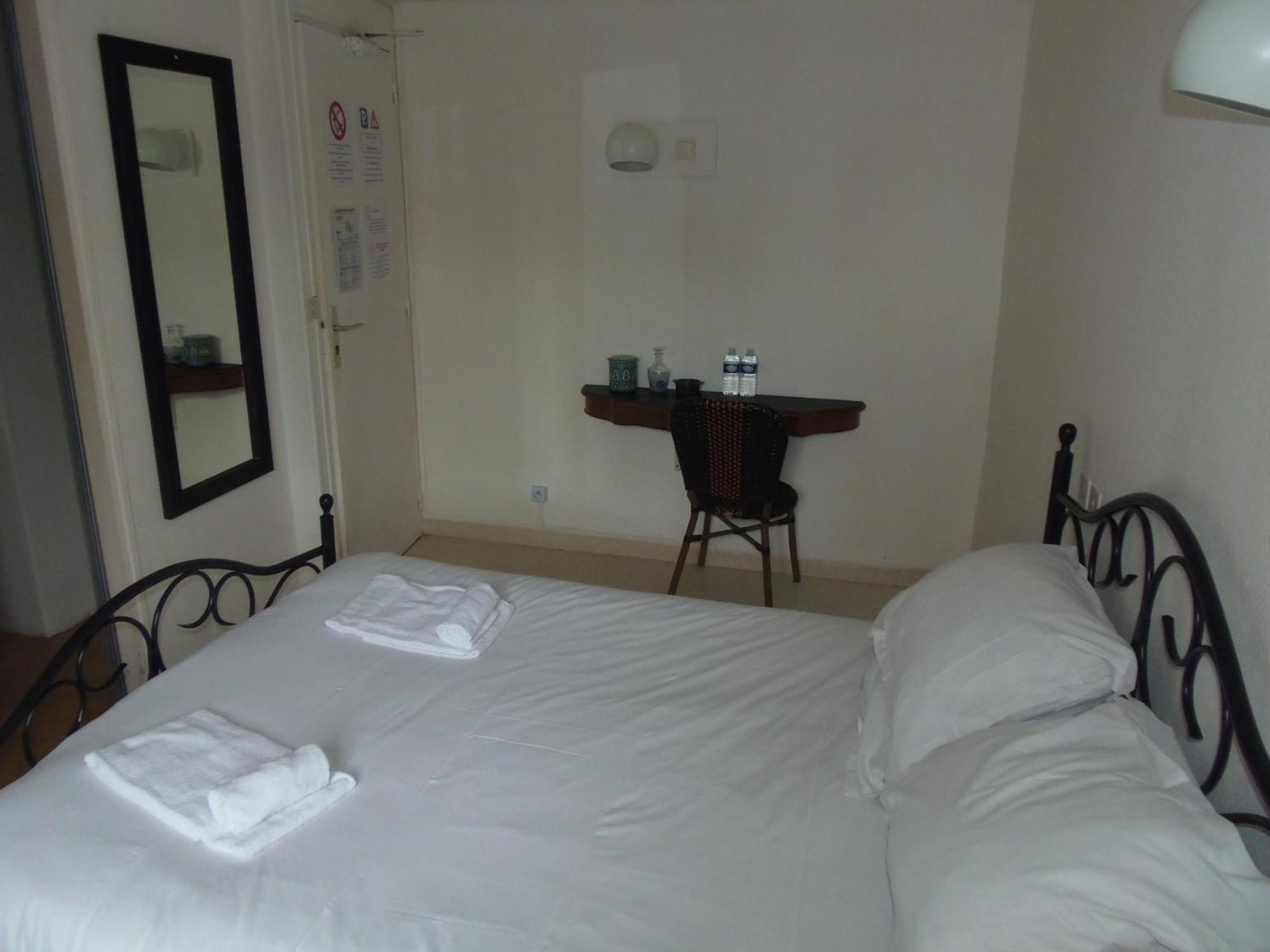 Hotel Duchesse Anne Динан Екстериор снимка